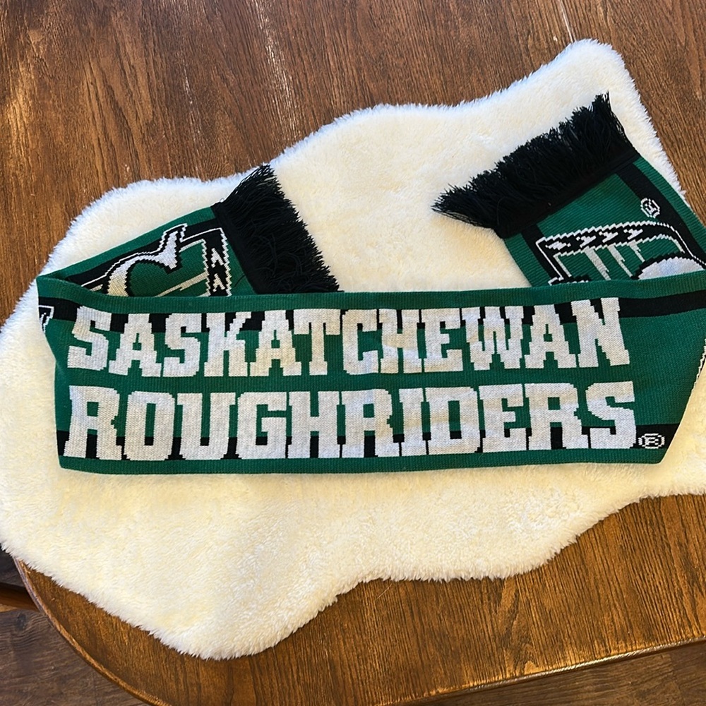 New Saskatchewan rough riders scarf